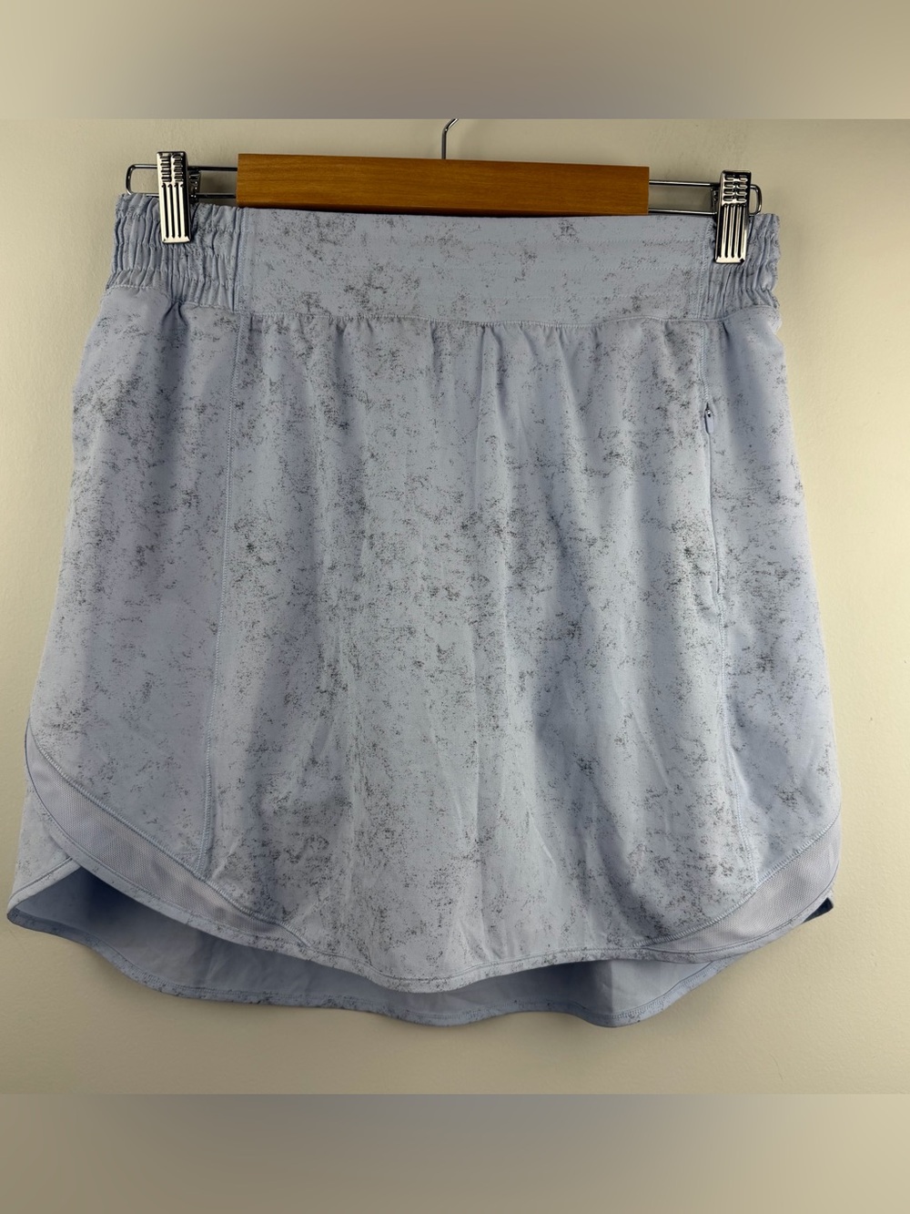 Lululemon Hotty Hot High Rise Skirt Pastel Blue Gravel Dust Athletic Size 8 NWOT
